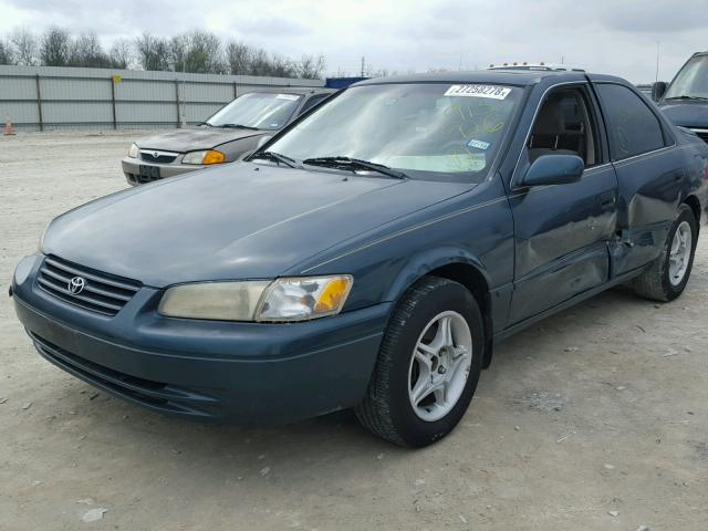 4T1BF22K8VU913926 - 1997 TOYOTA CAMRY CE GREEN photo 2