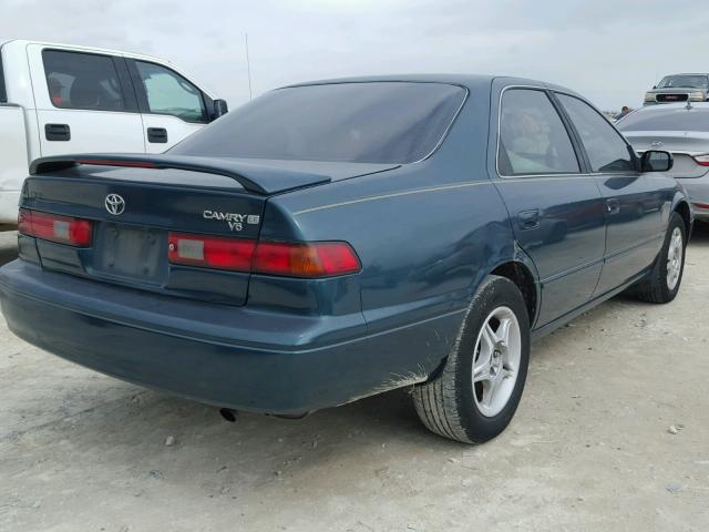 4T1BF22K8VU913926 - 1997 TOYOTA CAMRY CE GREEN photo 4