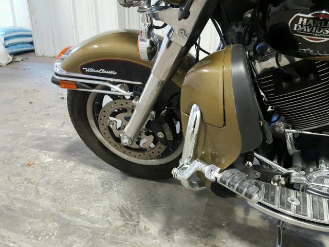 1HD1FC4108Y627459 - 2008 HARLEY-DAVIDSON FLHTCUI GOLD photo 9