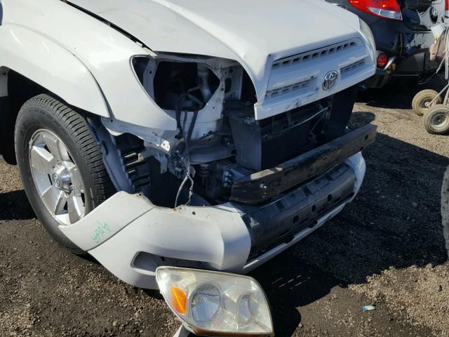 JTEZU14R550063835 - 2005 TOYOTA 4RUNNER SR WHITE photo 9