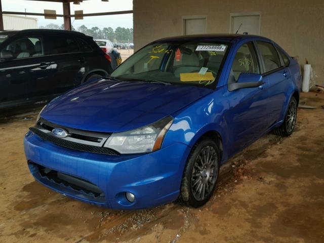 1FAHP3GN2BW173722 - 2011 FORD FOCUS SES BLUE photo 2