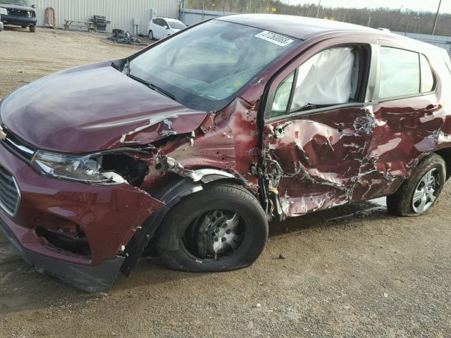 3GNCJKSB1HL275922 - 2017 CHEVROLET TRAX LS MAROON photo 9