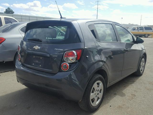 1G1JA6SG7D4166456 - 2013 CHEVROLET SONIC LS GRAY photo 4