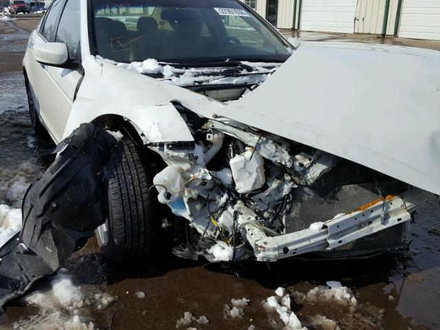 1HGCP3F84BA004784 - 2011 HONDA ACCORD EXL WHITE photo 9