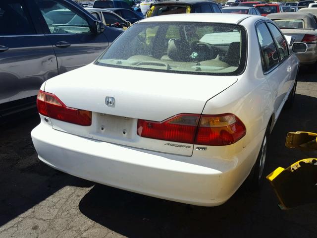 1HGCG1653YA025516 - 2000 HONDA ACCORD EX WHITE photo 4