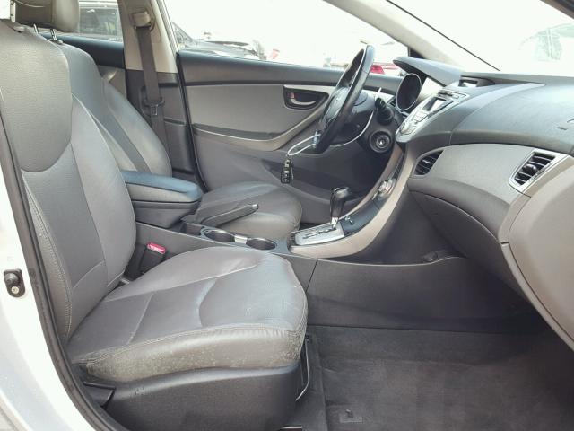 KMHDH4AE8CU253572 - 2012 HYUNDAI ELANTRA GL SILVER photo 5