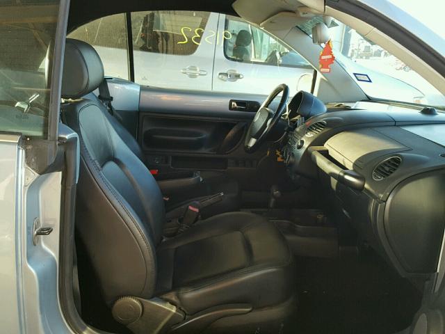 3VWRF31YX9M408184 - 2009 VOLKSWAGEN NEW BEETLE 蓝色 照片 5