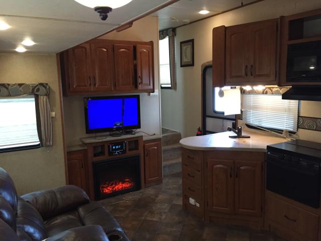 4YDF32423D1530534 - 2013 KEYSTONE SPRINTER TWO TONE photo 10