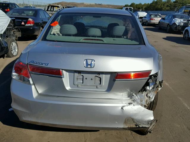 1HGCP2F4XBA120224 - 2011 HONDA ACCORD LXP SILVER photo 9