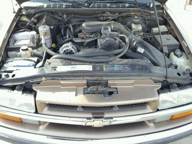 1GCDT13W92K156849 - 2002 CHEVROLET S TRUCK S1 BROWN photo 7