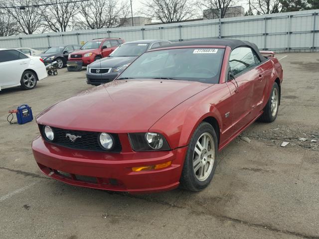 1ZVHT85H265147405 - 2006 FORD MUSTANG GT MAROON photo 2