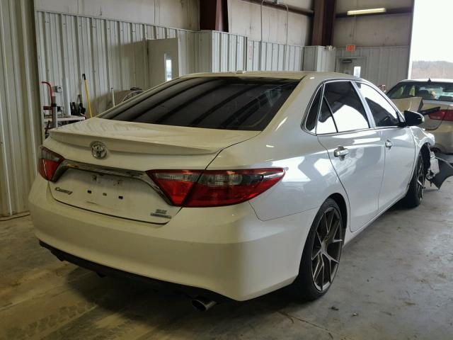 4T1BF1FK5GU154269 - 2016 TOYOTA CAMRY LE WHITE photo 4