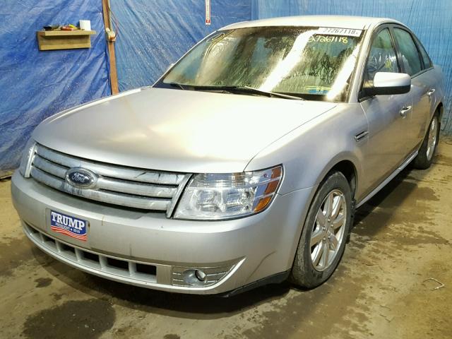 1FAHP23W99G121629 - 2009 FORD TAURUS SE SILVER photo 2