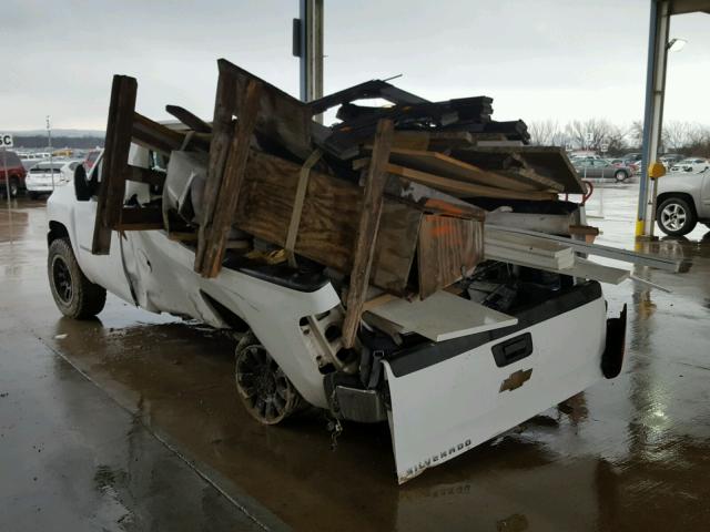 1GCHC24K87E577406 - 2007 CHEVROLET SILVERADO WHITE photo 3