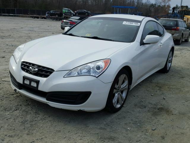 KMHHT6KD2BU060544 - 2011 HYUNDAI GENESIS CO WHITE photo 2