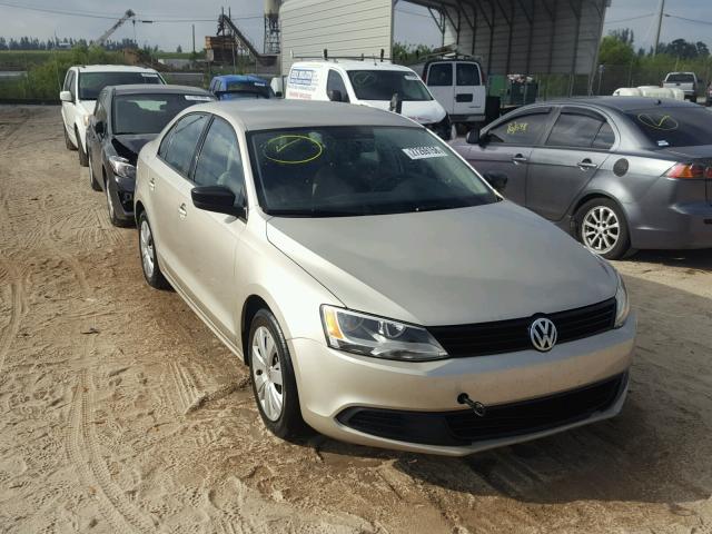 3VW2K7AJXDM215565 - 2013 VOLKSWAGEN JETTA BASE 银色 照片 1