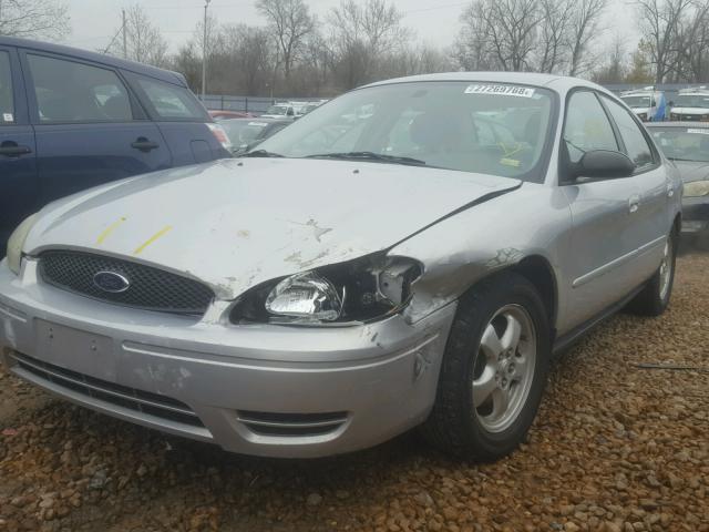 1FAFP53U14A172304 - 2004 FORD TAURUS SE SILVER photo 2