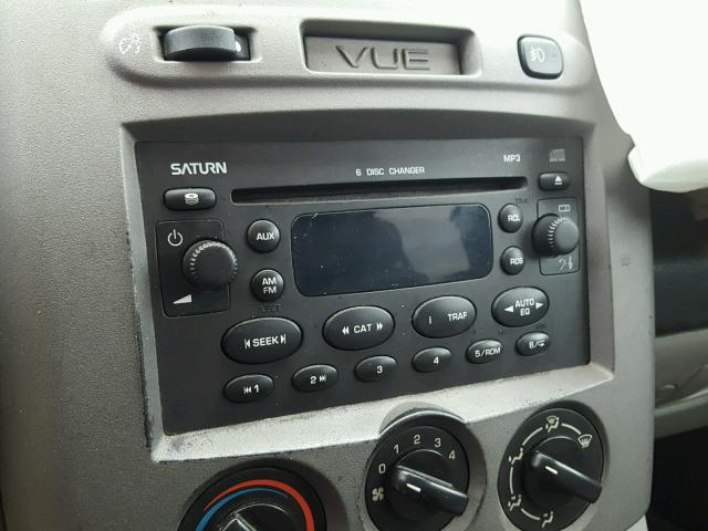 5GZCZ63494S830165 - 2004 SATURN VUE SILVER photo 9