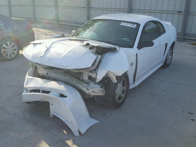 1FAFP4048YF227693 - 2000 FORD MUSTANG WHITE photo 2