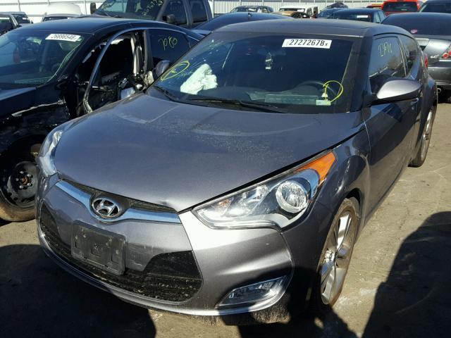 KMHTC6AD7GU253162 - 2016 HYUNDAI VELOSTER B GRAY photo 2