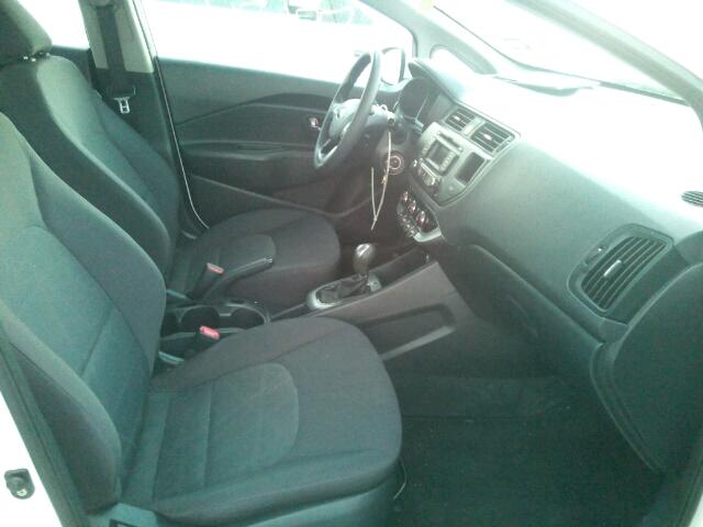 KNADM4A30D6158831 - 2013 KIA RIO LX Սպիտակ լուսանկար 5