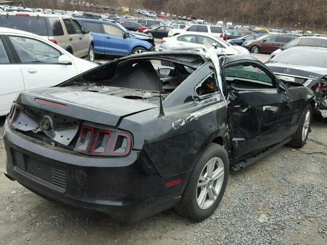 1ZVBP8AM5E5286276 - 2014 FORD MUSTANG TWO TONE photo 4