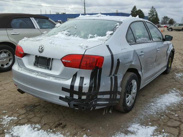 3VW2K7AJ0DM268646 - 2013 VOLKSWAGEN JETTA BASE ვერცხლისფერი ფოტო 4