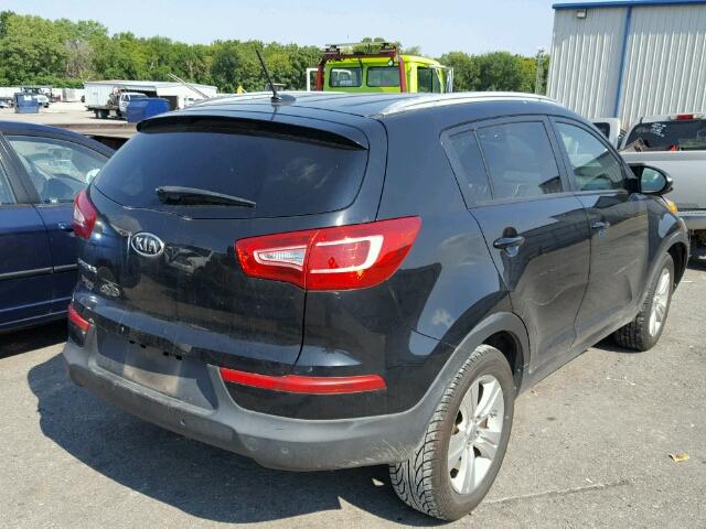 KNDPB3A26B7060823 - 2011 KIA SPORTAGE L BLACK photo 4