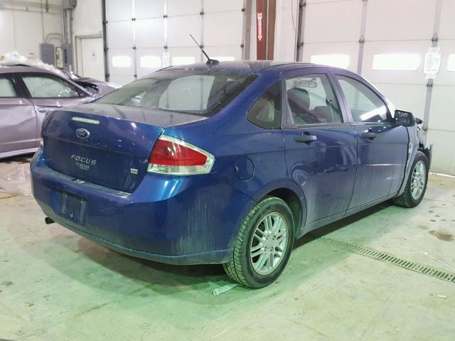 1FAHP35N38W109474 - 2008 FORD FOCUS SE BLUE photo 4