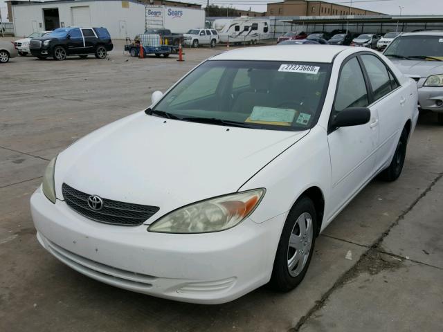 4T1BE32K44U333712 - 2004 TOYOTA CAMRY LE WHITE photo 2