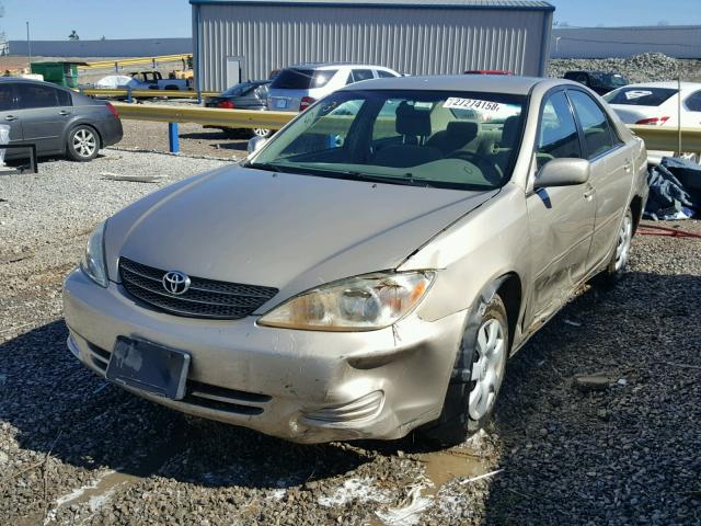 4T1BE32K33U215634 - 2003 TOYOTA CAMRY LE GOLD photo 2