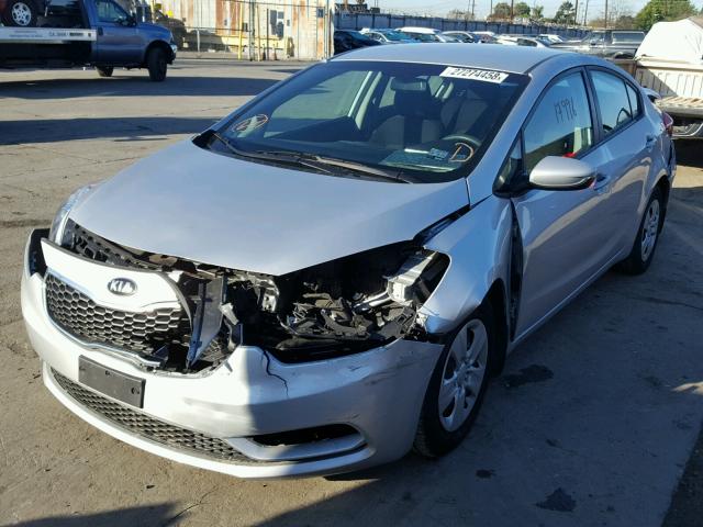 KNAFK4A65G5523121 - 2016 KIA FORTE LX SILVER photo 2