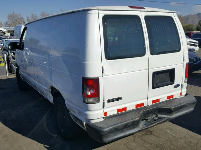 1FTNE24L31HB10387 - 2001 FORD ECONOLINE WHITE photo 3