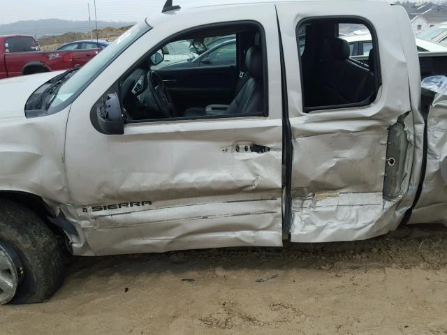 1GTEK39029Z267251 - 2009 GMC SIERRA K15 SILVER photo 10