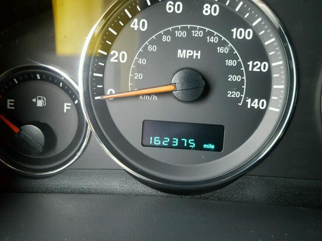 1J8HG48K07C570223 - 2007 JEEP COMMANDER BLACK photo 8