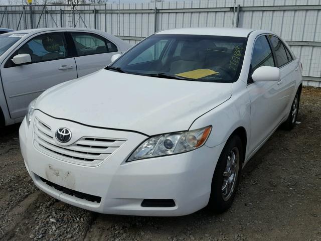 4T4BE46K79R054994 - 2009 TOYOTA CAMRY BASE WHITE photo 2
