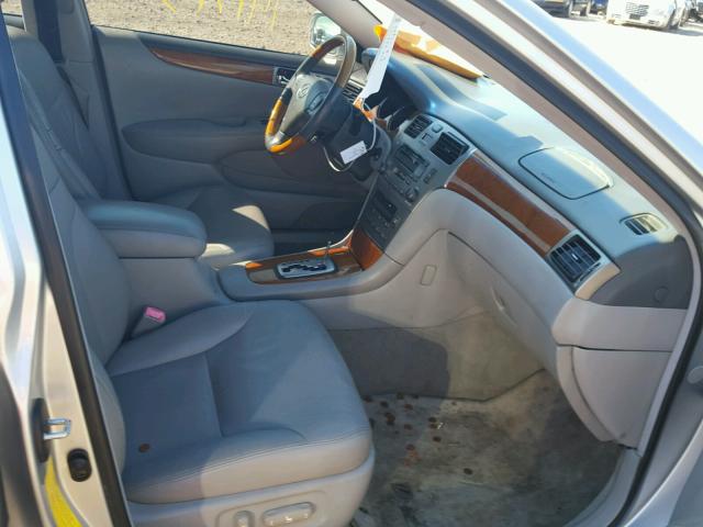 JTHBA30GX65164922 - 2006 LEXUS ES 330 SILVER photo 5