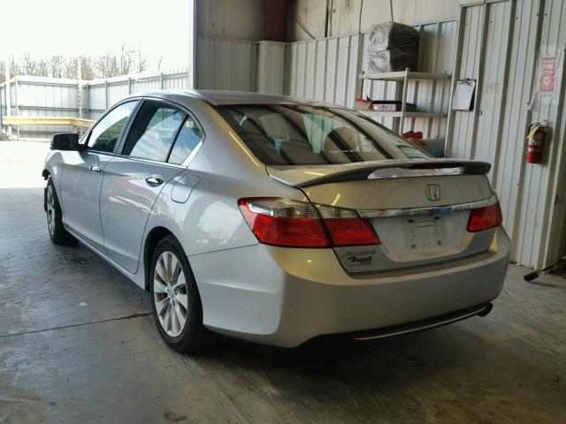 1HGCR2F71DA146072 - 2013 HONDA ACCORD EX SILVER photo 3