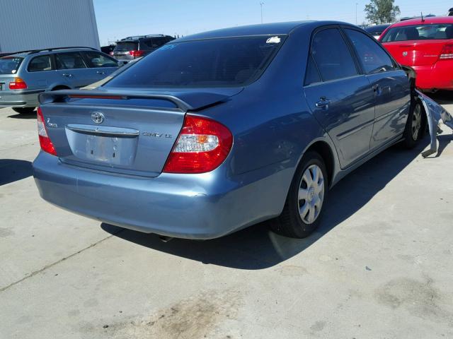 JTDBE32KX30232233 - 2003 TOYOTA CAMRY LE BLUE photo 4