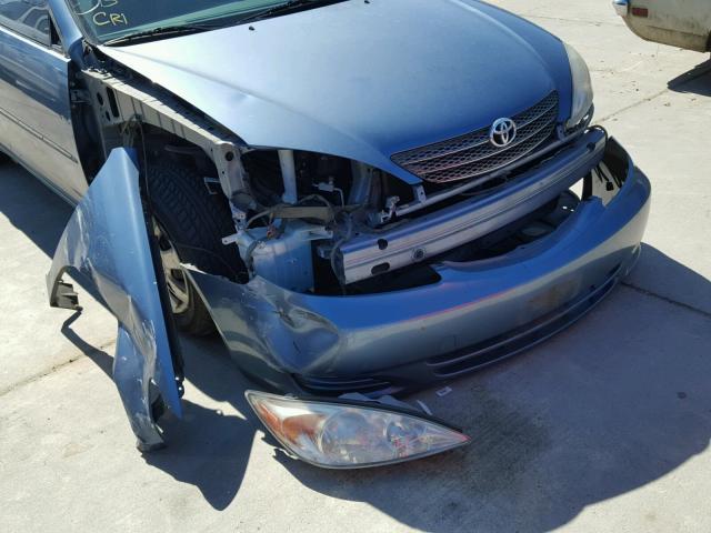 JTDBE32KX30232233 - 2003 TOYOTA CAMRY LE BLUE photo 9