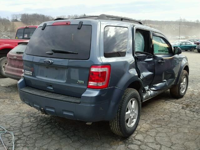 1FMCU9DGXCKC51562 - 2012 FORD ESCAPE XLT BLUE photo 4