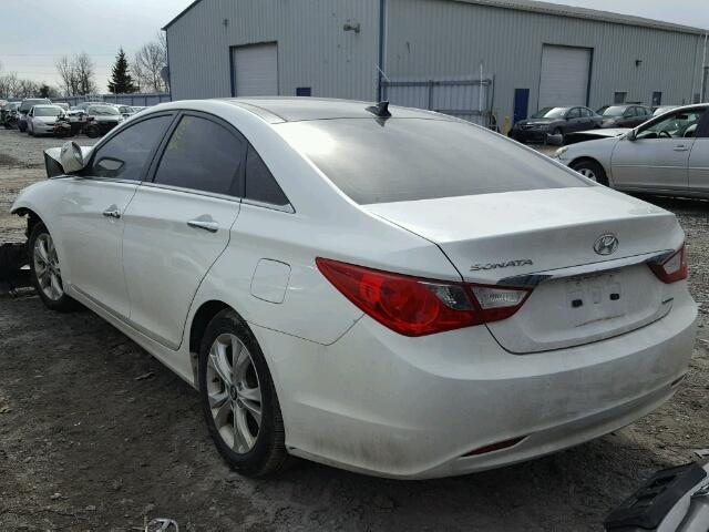 5NPEC4AC9CH432395 - 2012 HYUNDAI SONATA SE WHITE photo 3