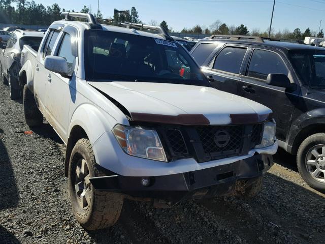 1N6AD0EVXBC434227 - 2011 NISSAN FRONTIER S WHITE photo 1