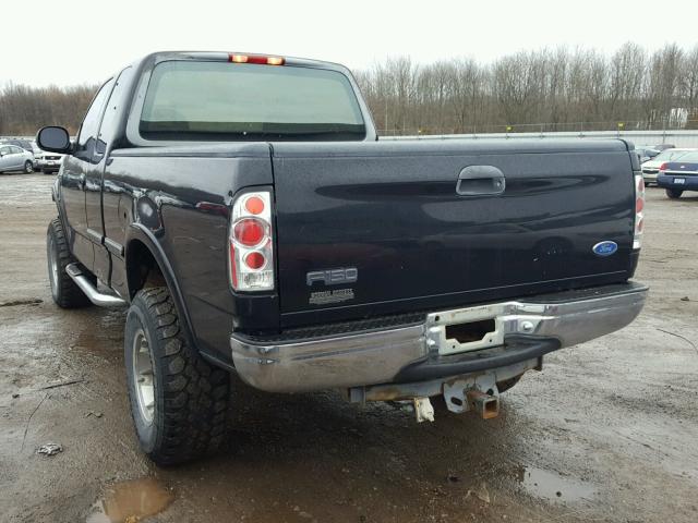 1FTDX18W7VND13794 - 1997 FORD F150 BLACK photo 3