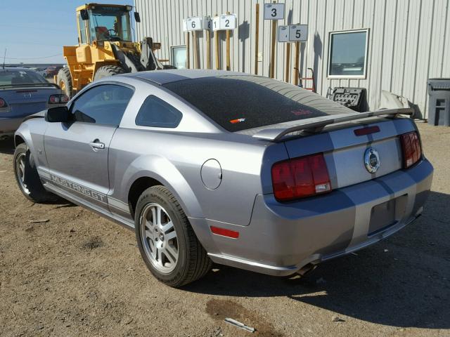 1ZVFT82H665125838 - 2006 FORD MUSTANG GT GRAY photo 3