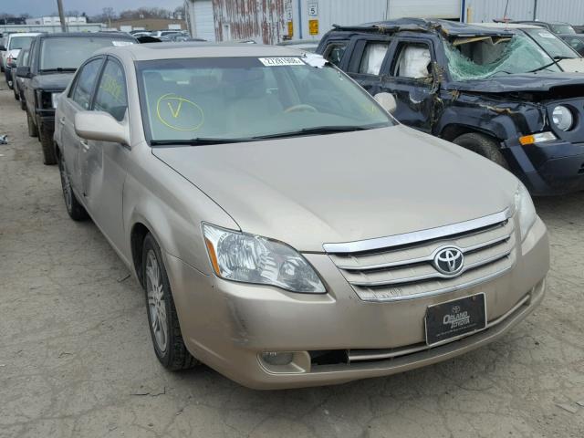 4T1BK36BX6U063133 - 2006 TOYOTA AVALON XL GOLD photo 1