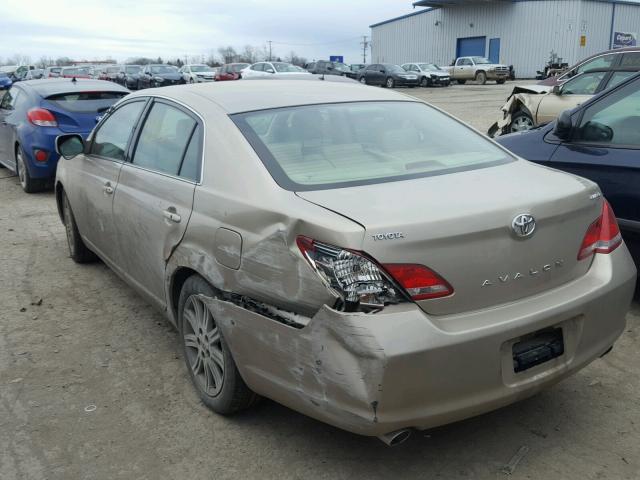 4T1BK36BX6U063133 - 2006 TOYOTA AVALON XL GOLD photo 3