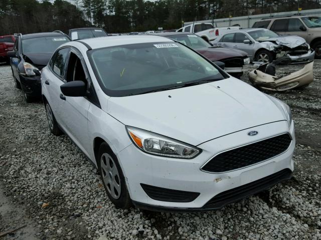 1FADP3E2XGL401840 - 2016 FORD FOCUS S WHITE photo 1