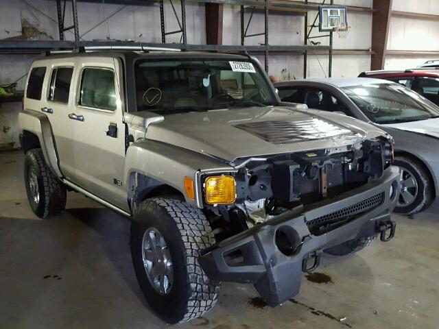 5GTDN13E278199587 - 2007 HUMMER H3 SILVER photo 1