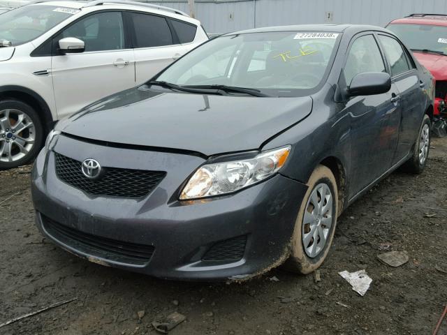 1NXBU40E09Z078733 - 2009 TOYOTA COROLLA BA GRAY photo 2